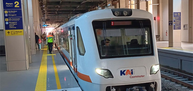 KAI Tebar Diskon Commuter Line & Whoosh Selama Libur Nataru 2025