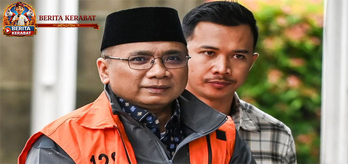 Kontras Antara Tahanan KPK Dengan Yaqut Yang Lebaran Di Rumah